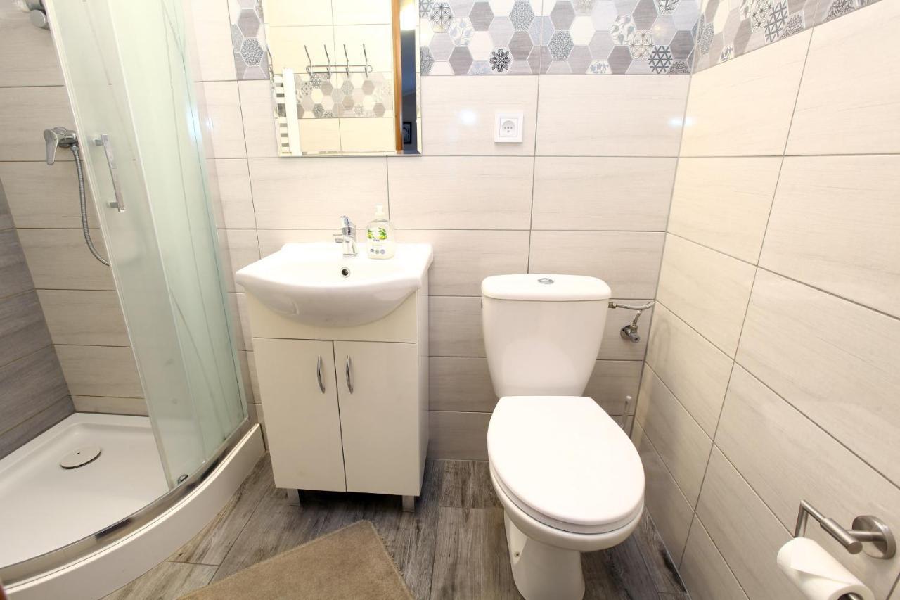 Pod Kasztanem Apartamento Lubin  Exterior foto