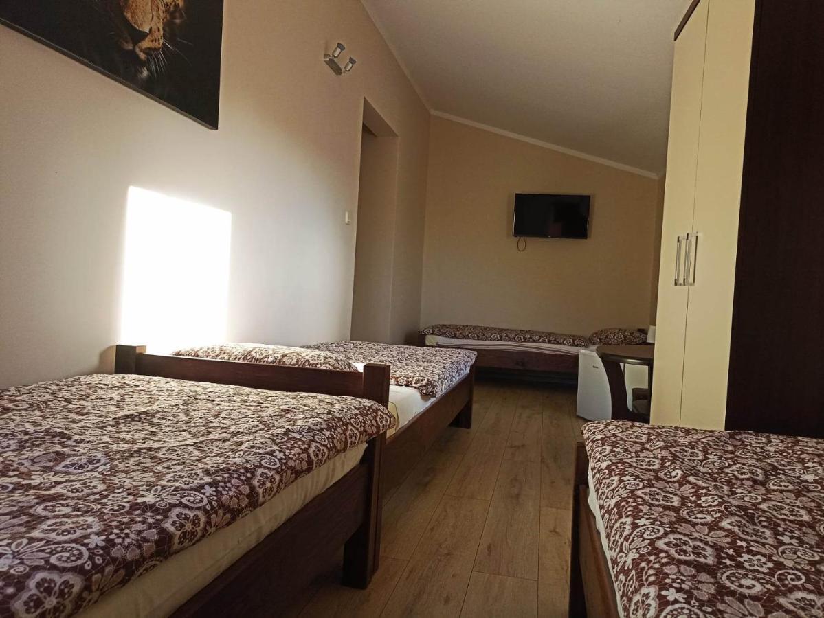 Pod Kasztanem Apartamento Lubin  Exterior foto
